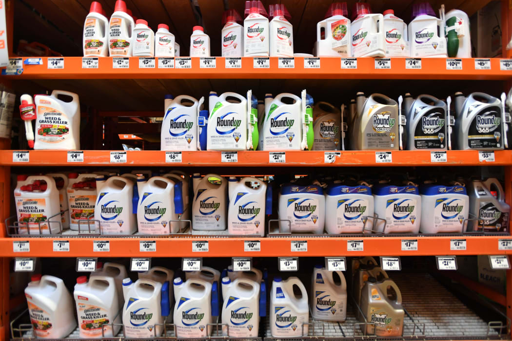A federal judge has allowed hundreds of lawsuits accusing a chemical giant of ignoring health risks of its top-selling weed killer Roundup.