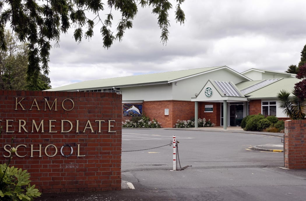 Kamo Intermediate School