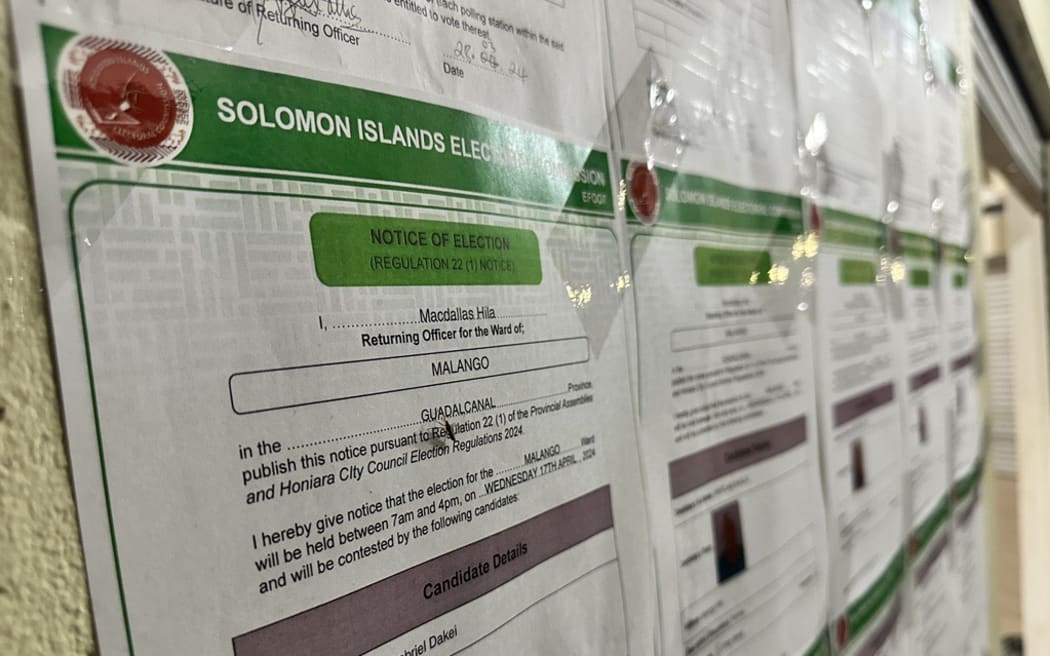 Salomonøyenes valgsjef Jasper Anisi sa til RNZ Pacific tirsdag at alt valgmateriell var delt ut og landet var klart til å gå til valgurnene.