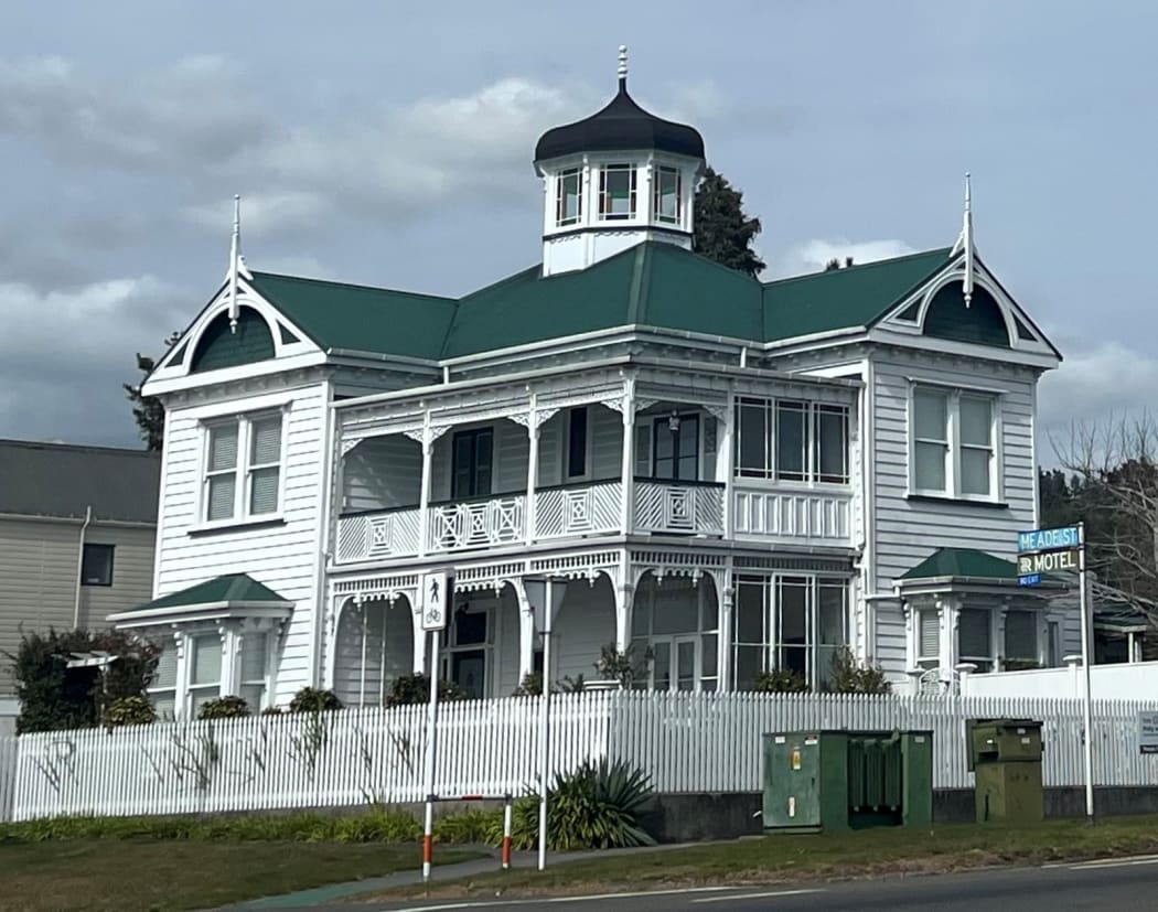 Historic colonial Rotorua villa Te Hemo
