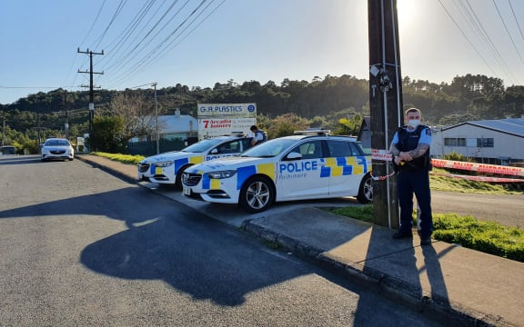 Police on guard at Masjid-E-Bilal mosque in Glen Eden, west Auckland - 4 September 2021