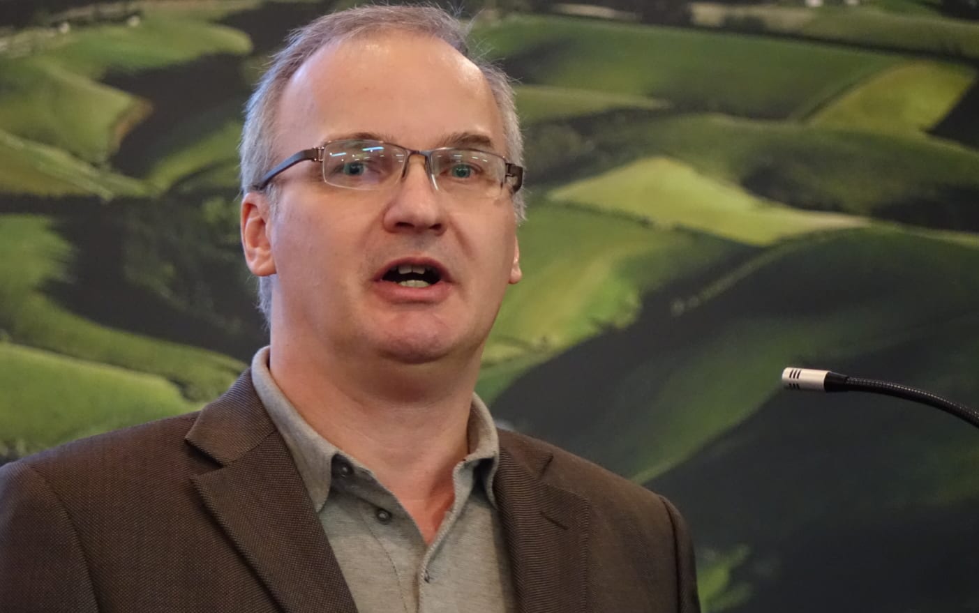 John Shrimpton is among dissident shareholders opposing Silver Fern Farms' Chinese joint venture.