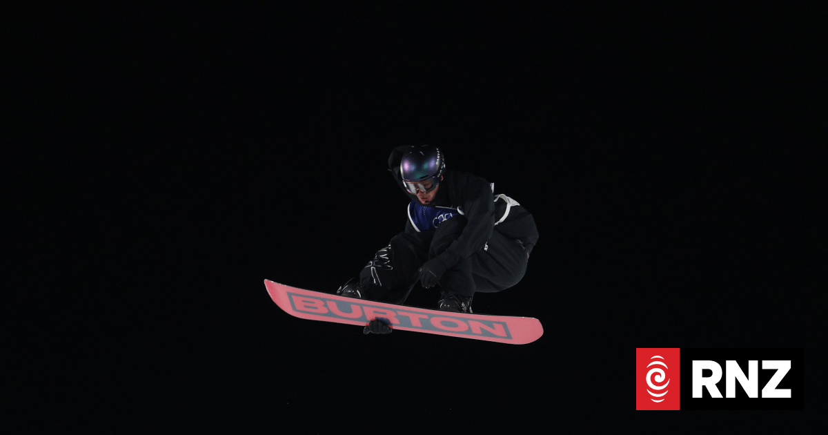 Winter Olympics live updates: Kiwis Lyon Farrell, Rocco Jamieson, Dane Menzie in Big Air snowboard final