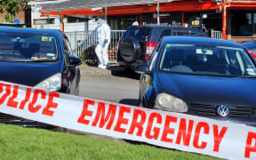 A homicide investigation is underway in Mount Roskill, following a man’s death in the early hours of this morning. Police were called to a commercial address on Richardson Road at around 12.54am after a man was found unresponsive following an assault. A scene guard has been set up at Richardson's Restaurant.