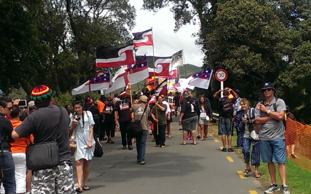 Hikoi heads over the bridge and up to the treaty grounds.