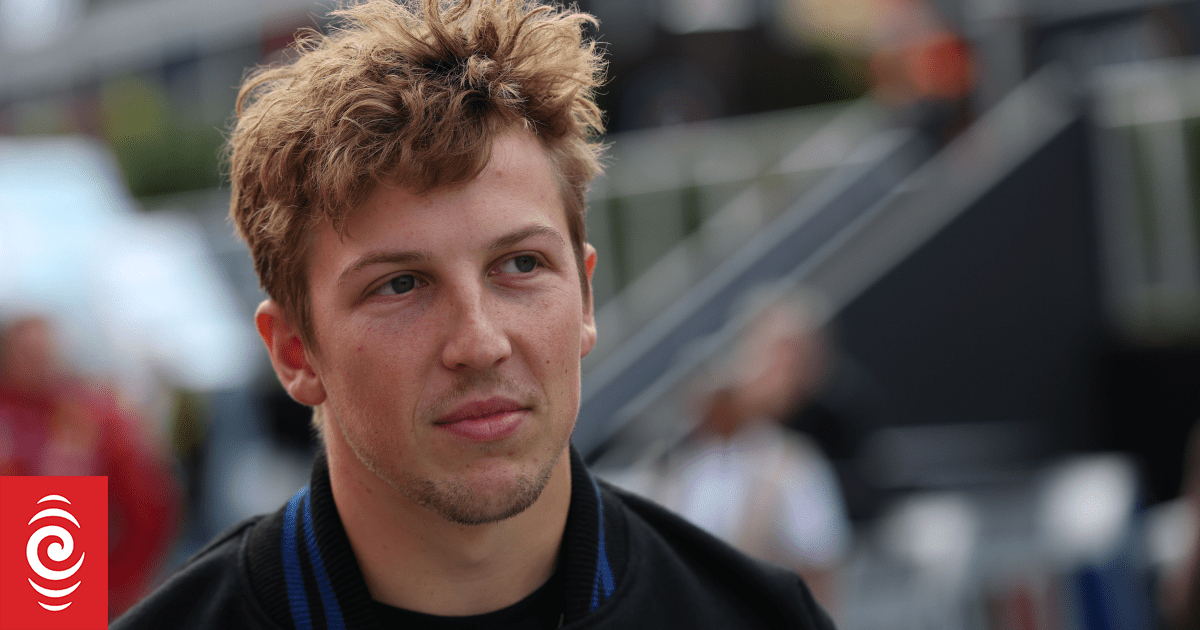 F1: A better day for Liam Lawson in new Racing Bulls car