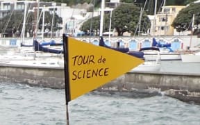 Tour de Science flag