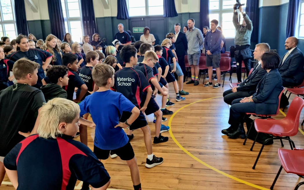 Pupils at Waterloo School perform for Prime Minister Chris Hipkins.