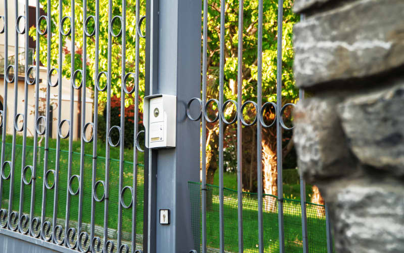 Homes gates, security systems affected by 3G shutdown | RNZ