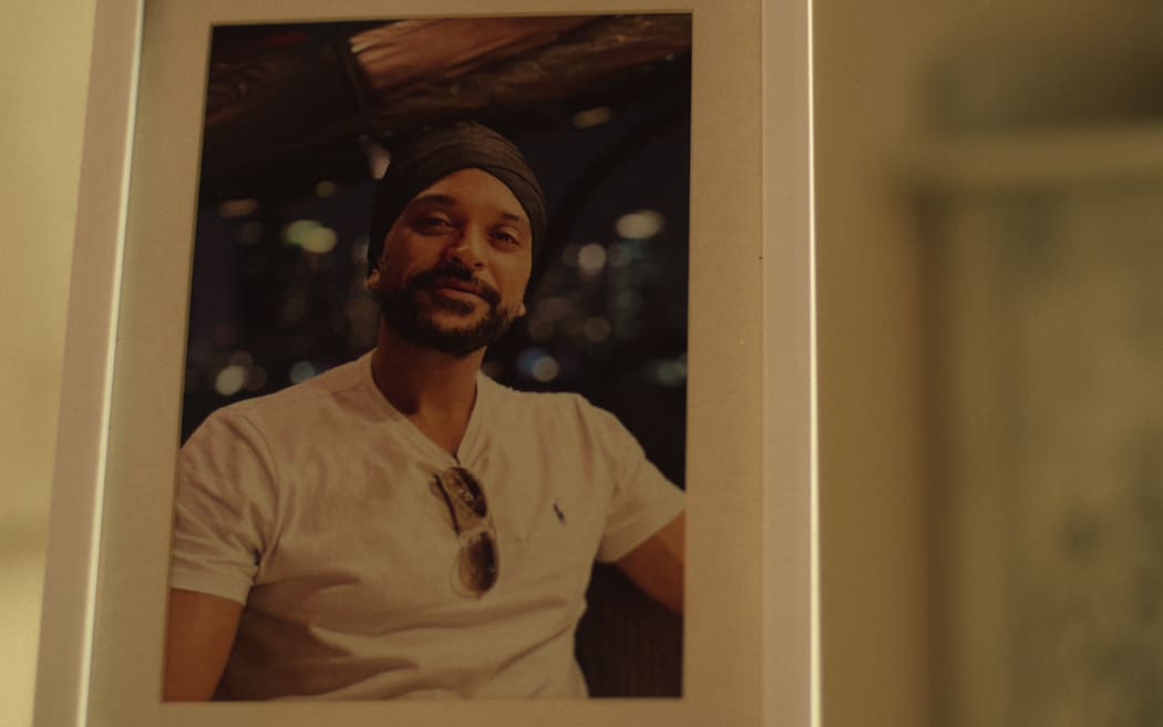 Bobby is a real life doctor living in Brighton, England - but he's not the man Kirat was in a relationship with.