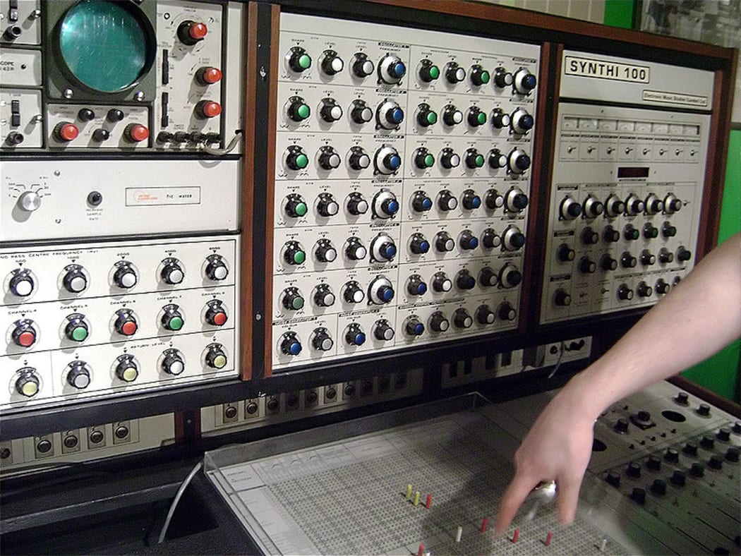 EMS Synthi 100