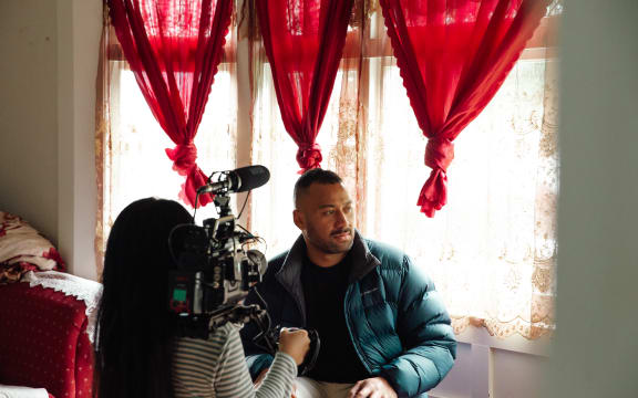 Mahe being filmed