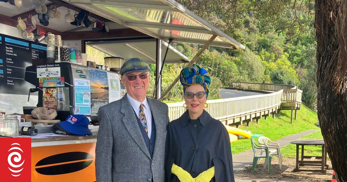 Walking 144 kilometres in impeccable vintage