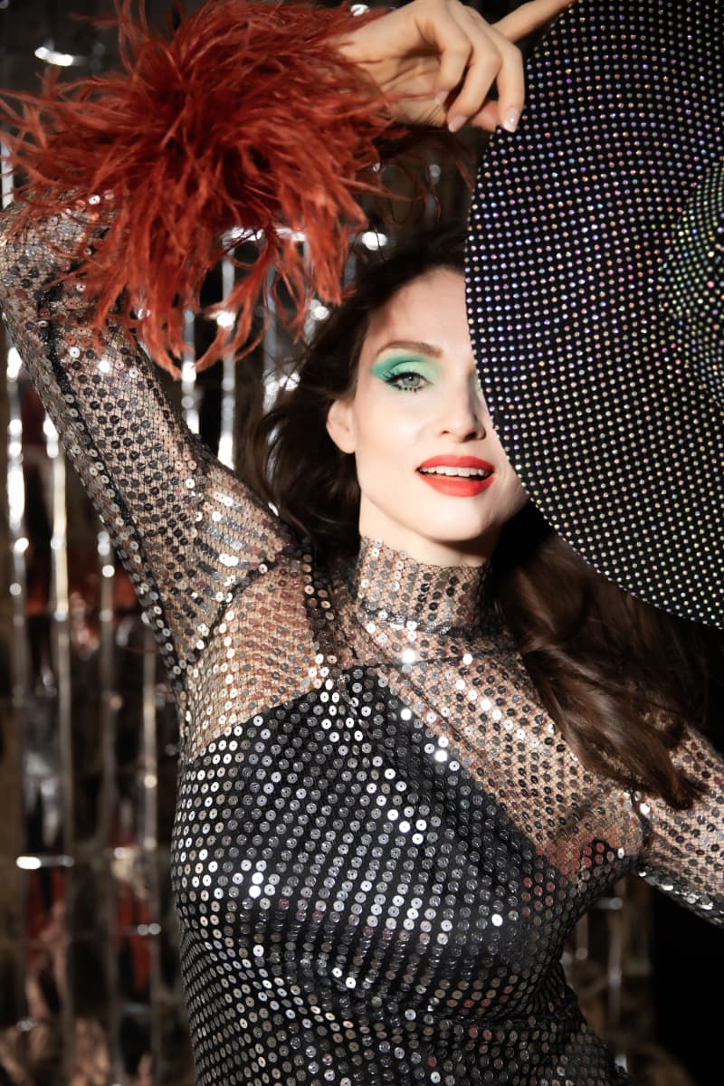 British chart-topper Sophie Ellis-Bextor is bringing her glossy disco pop to Aotearoa in February 2026.