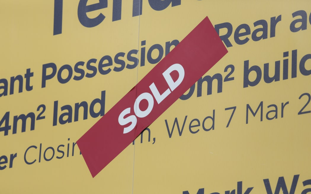 Sold sign Housing generic