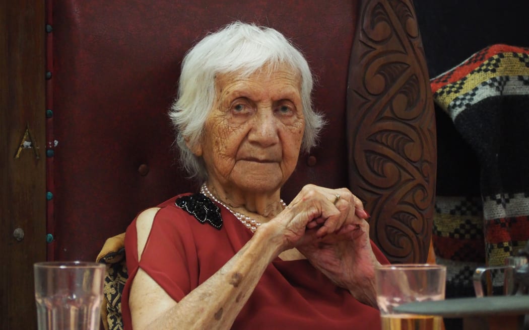 Isey Cross, 106, says the love of friends and family is the key to a long life.
