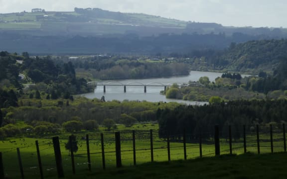 A bridge over the Waikato River near Tuakau.