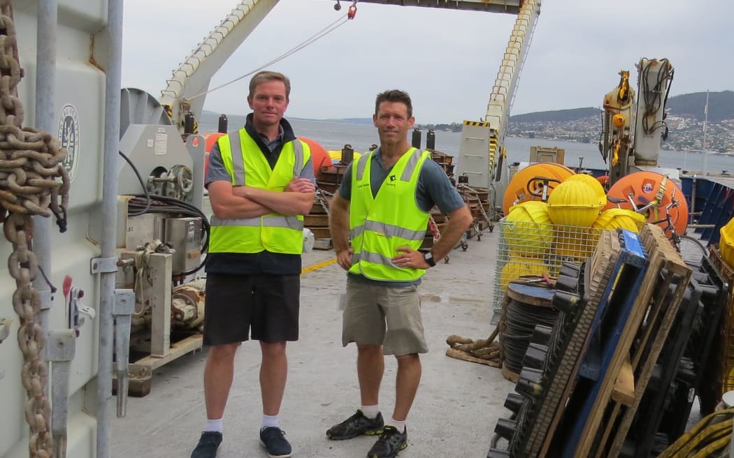 Pete Strutton (left) from the University of Tasmania’s Institute for Marine and Antarctic Studies and Matthew Alford of from the Scripps Institution of Oceanography.