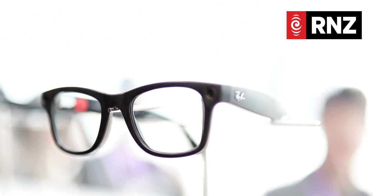 Privacy experts warn of gaps in NZ law, as camera glasses hit Kmart shelves