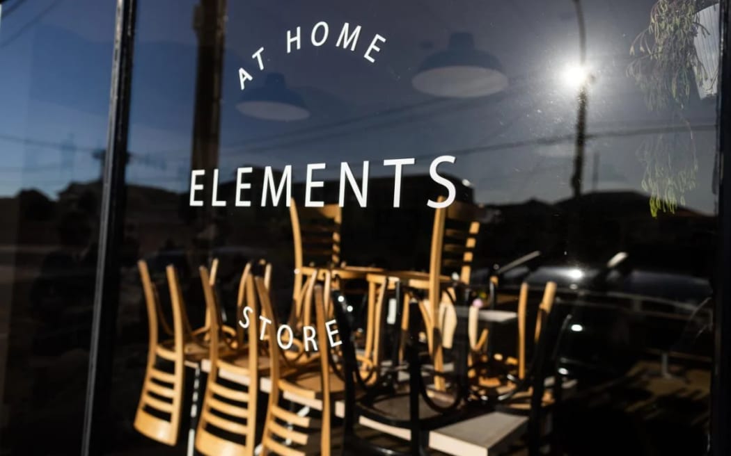 Elements Cafe, Lyall Bay has closed down.