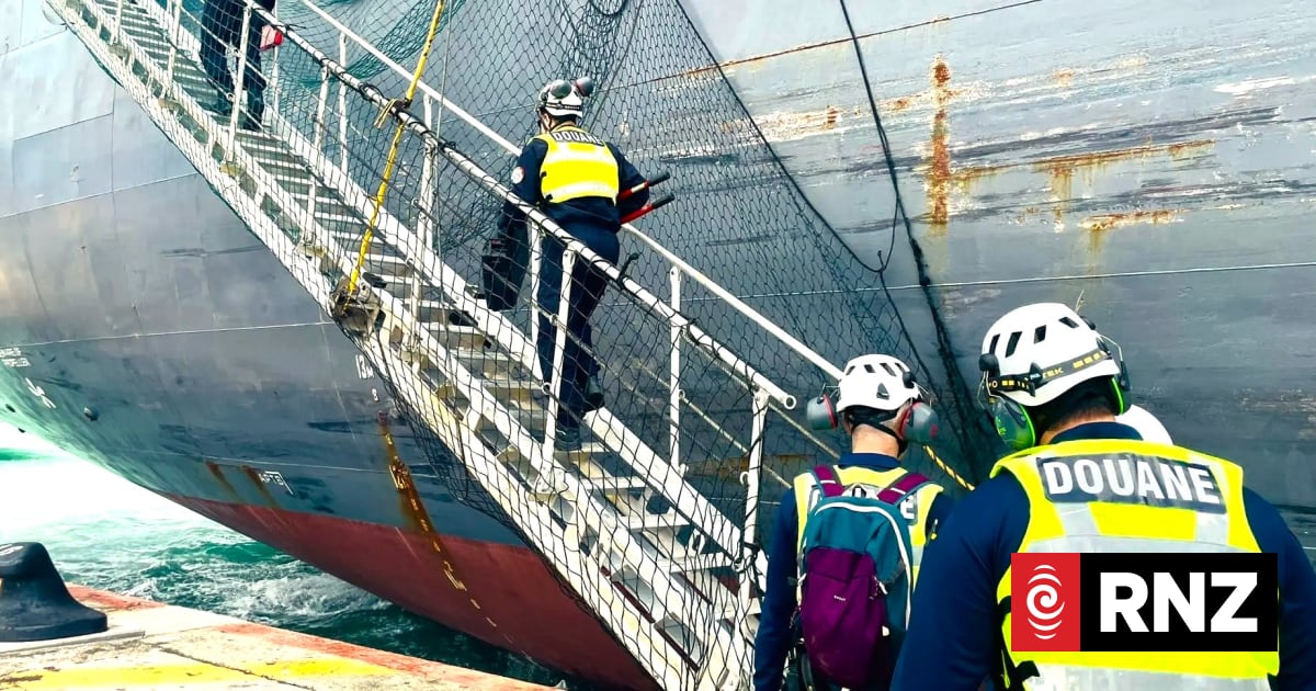 Record 2.5 tonnes of cocaine seized off New Caledonia on Panama
