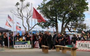 People have gathered at Ihumātao to welcome Kiingi Tūheitia.