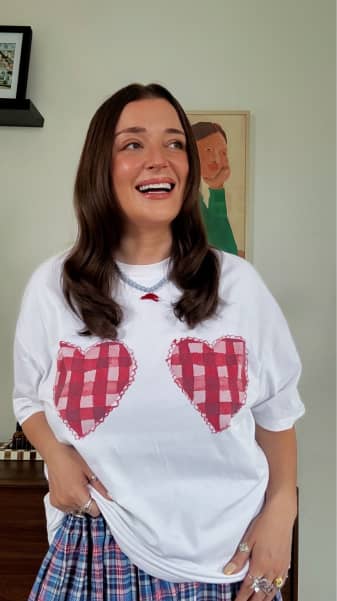 Lauren Brodie is a content creator from Wellington who goes by elbee on social media.