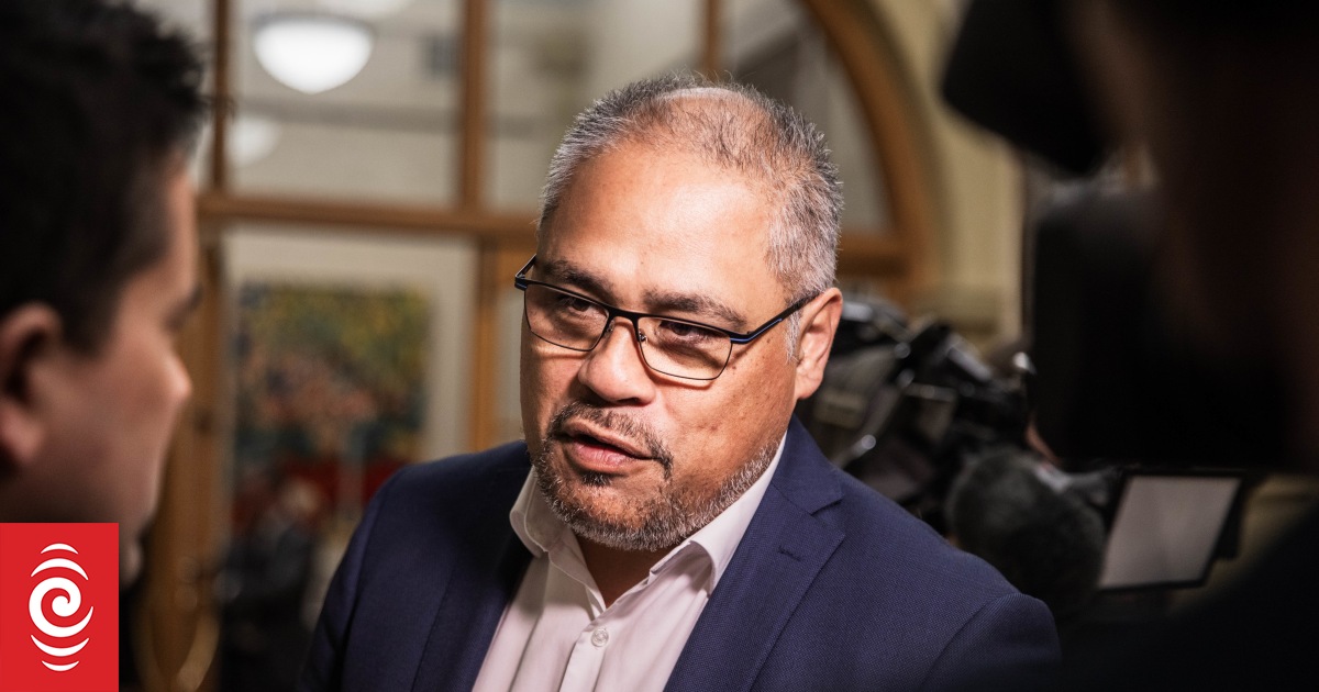 Te Pāti Māori MP Tākuta Ferris 'taking our people for fools', Labour's Peeni Henare says