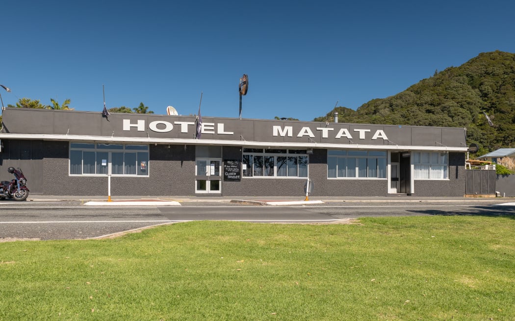 Hotel Matata is featured in Peter Janssen's latest book, New Zealand Pubs.