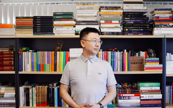 Owner of the Priceless Readership Library Jingyao Tang.