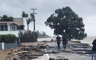 SH25 Thames Coast Road after the flooding.