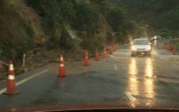 Heavy rain has caused slips on the Kopu-Hikuai Road.