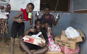 Food aid gets to Vanuatu victims of Cyclone Pam