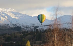 A hot air balloon crash landed on farmland near Morven Ferry Road, Queenstown.