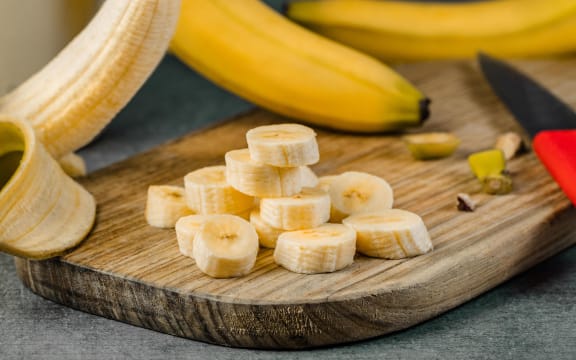 sliced banana