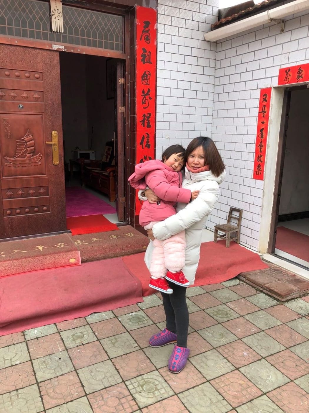 New Zealand resident Lily GAO and her two and half year old daughter Elysse are one of those who stuck in Wuhan.