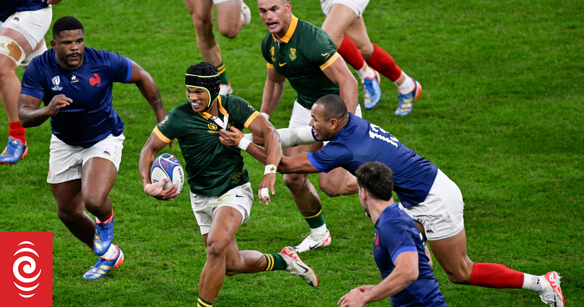 Rugby: Springboks overrun France; Italy stun Wallabies; England claim victory