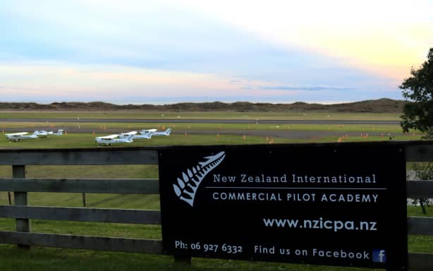 Troubled pilot academy: Mayor backs review after $11m loss revealed | RNZ