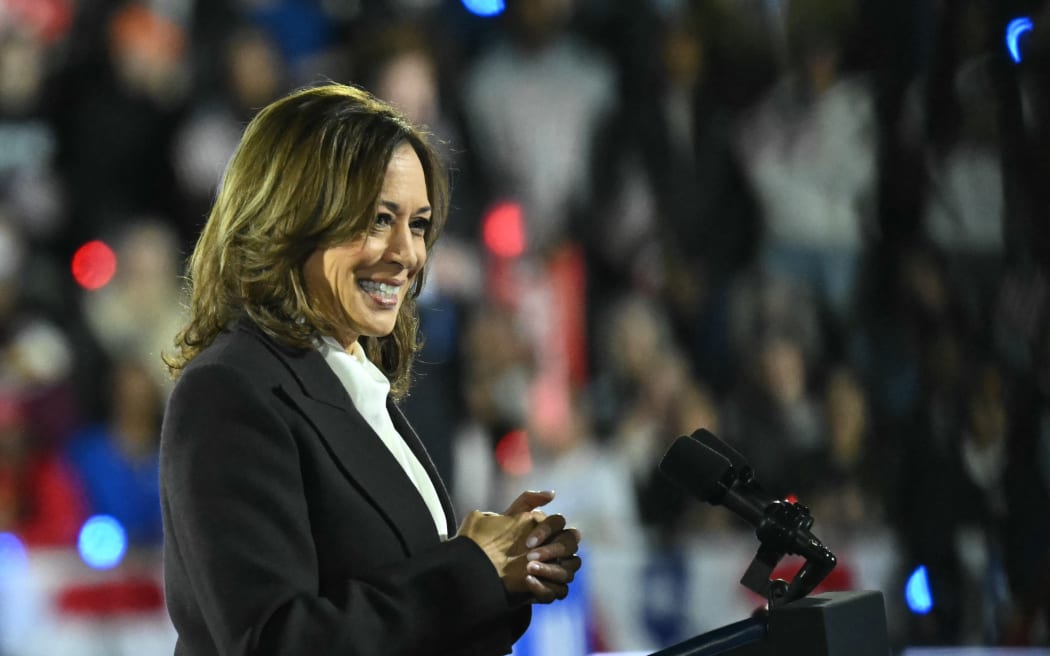 US Vice President and Democratic presidential candidate Kamala Harris speaks on The Ellipse just south of the White House in Washington, DC, on October 29, 2024. - The Harris-Walz campaign is billing the speech as "a major closing argument" one week before the November 5 election. (Photo by ANDREW CABALLERO-REYNOLDS / AFP)