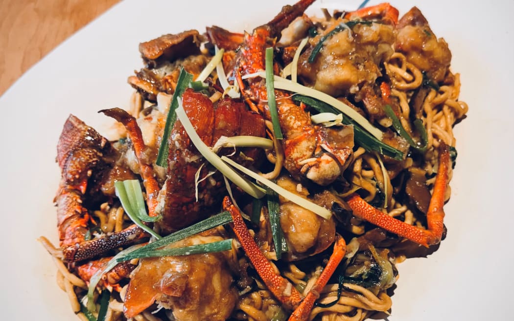 Chinese New Year Crayfish E-Fu Noodles