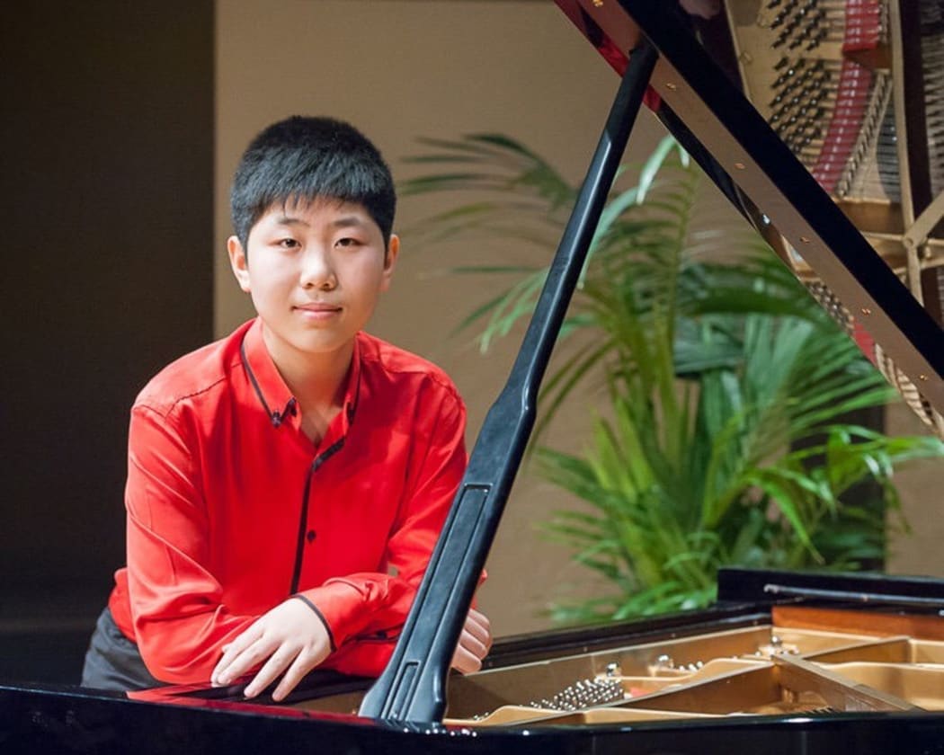 Lixin Zhang