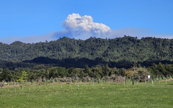 Smoke from the Tongariro National Park fire can be seen from a property more than 25km away.