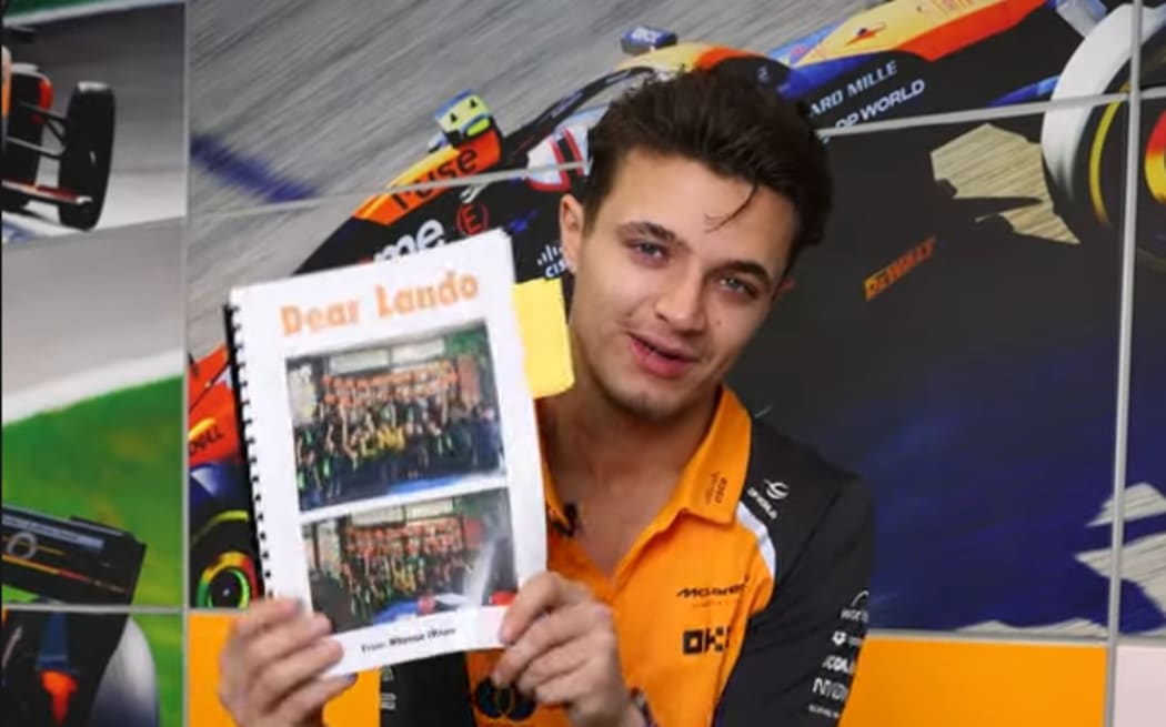 Lando Norris thanks pupils from Oceanview Heights Primary School for their letters.