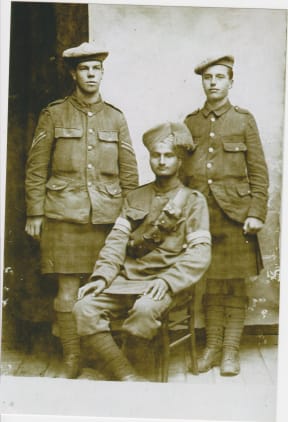 Santa Singh Johal (middle) of the 58th Rifles Indian Army with two members of the Scottish Black Watch. Image kindly provided by Peter Singh (April 2024). SINGLE USE ONLY