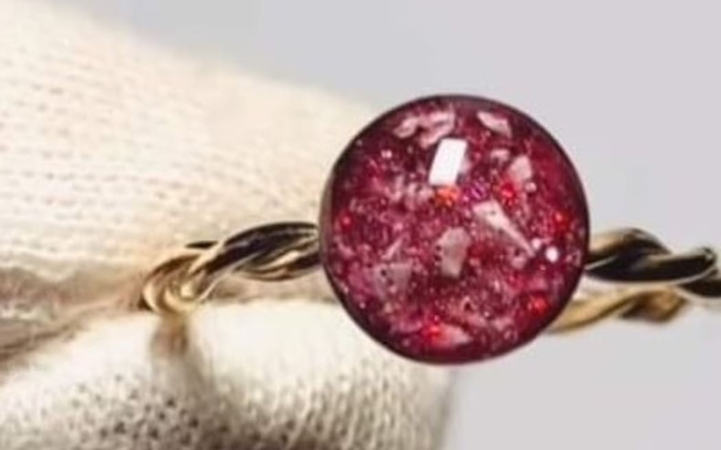 An example of the ring that Melissa Burton wanted.