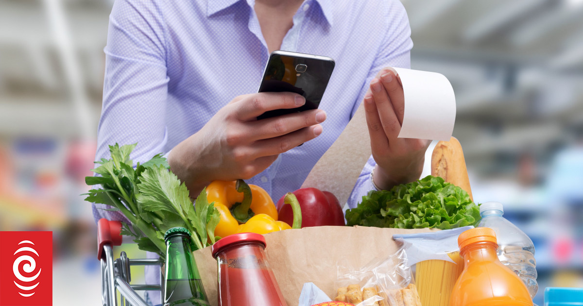 Domy towarowe są w stanie pogotowia: ceny rosną, a klient otrzymuje towar za darmo – autoryzowany