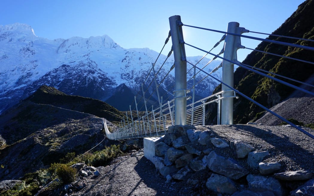 New Hooker Valley suspension bridge at Aoraki Mount Cook to open next ...