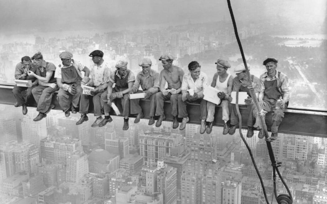 Iconic 1932 image of Lunch Atop a Skyscraper
