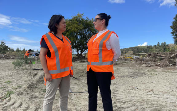Research, Science and Innovation Minister Ayesha Verrall talks with Hawke's Bay regional councillor Hinewai Ormsby.