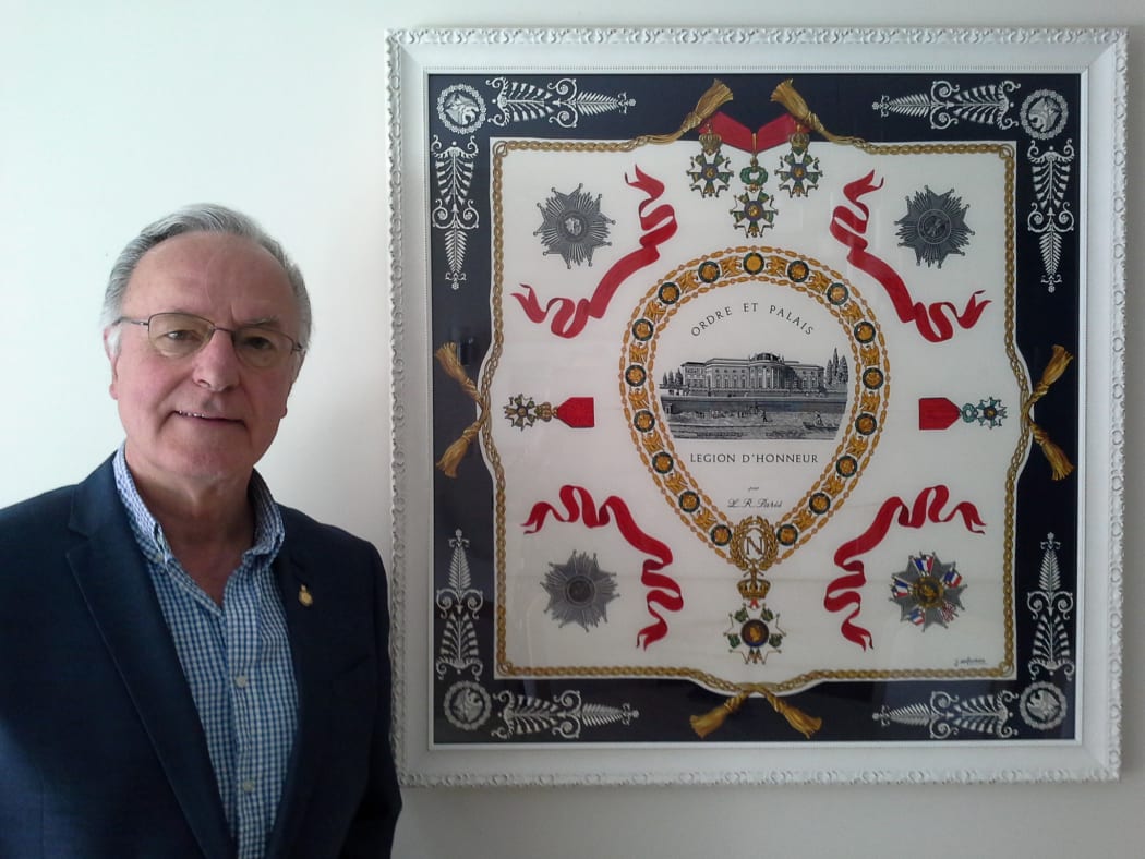 Des Schollum with Odette's Legion of Honour medal.